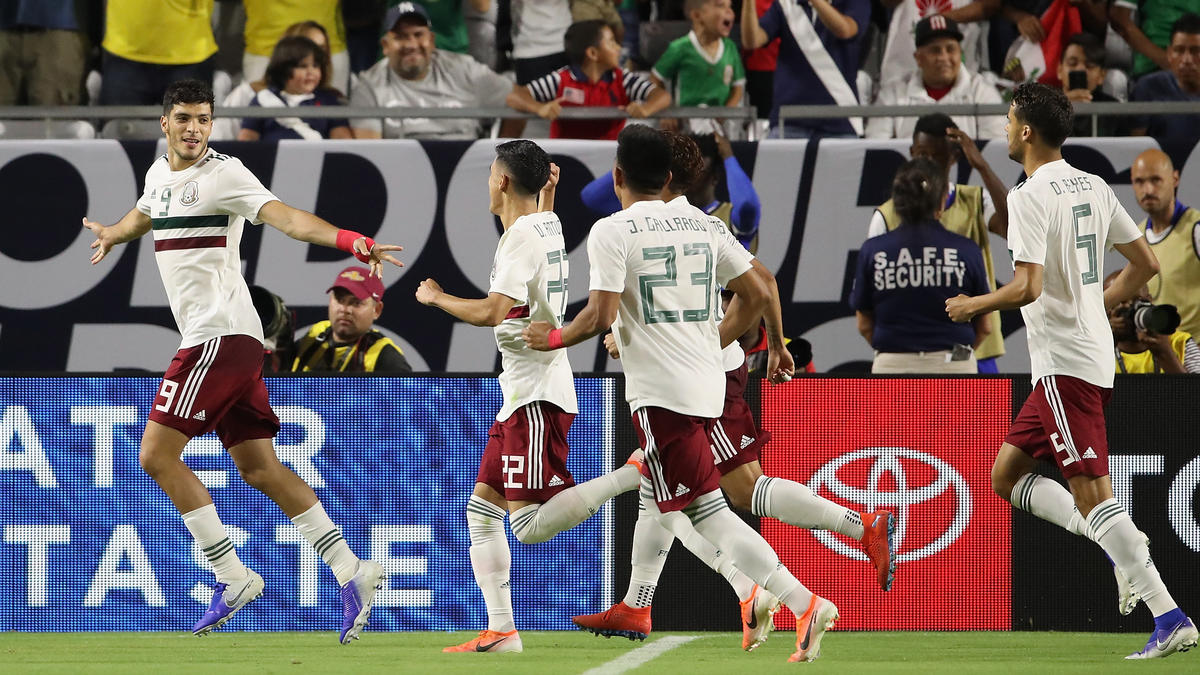 Raul Jimenez trifft zum Sieg Raul Jimenez trifft zum Sieg