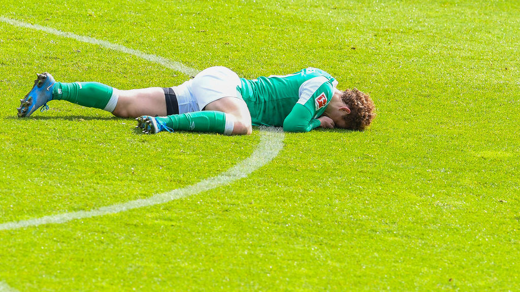 Werder am Boden: Mehr als nur ein Symbolbild Werder am Boden: Mehr als nur ein Symbolbild