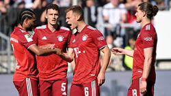 Joshua Kimmich (2.v.r.) will die nächste Meisterschaft mit dem FC Bayern holen