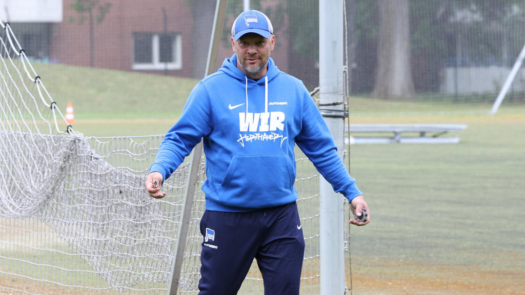 Pal Dardai hofft weiter auf den Klassenerhalt von Hertha BSC Pal Dardai hofft weiter auf den Klassenerhalt von Hertha BSC