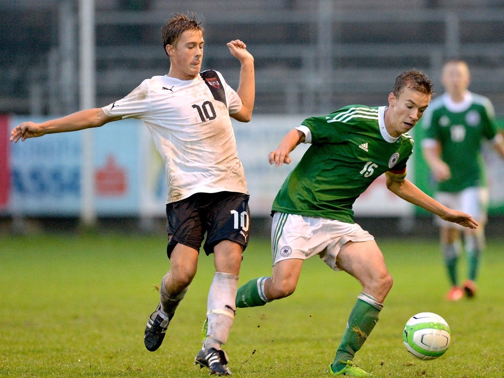 Simon Pirkl (links) im Länderspieleinsatz gegen Deutschland - das freundschaftliche Duell im Sommer gewann Österreich mit 1:0.