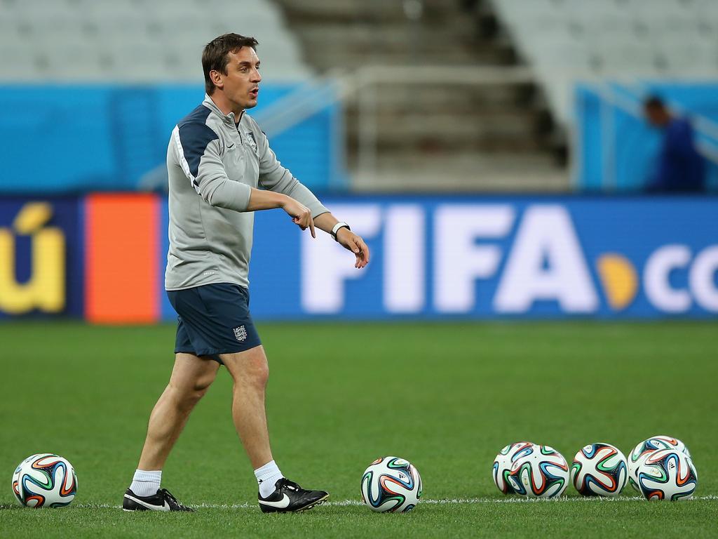 Neville formó parte del cuerpo técnico de la selección de Inglaterra. (Foto: Getty)