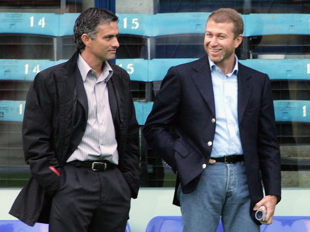 José Mourinho and Roman Abramovich in 2004