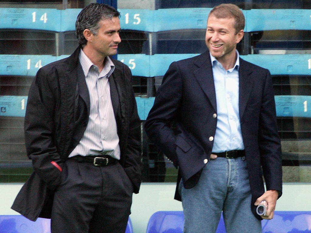 Hatten kein enges Verhältnis: José Mourinho (l.) und Roman Abramovich