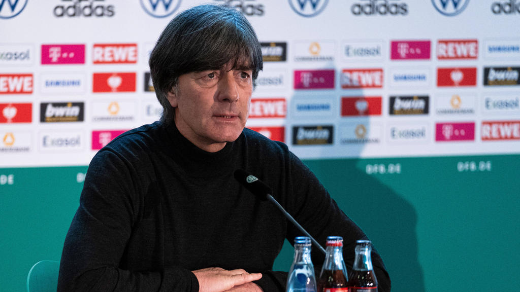Ist skeptisch, dass die EM wie geplant über die Bühne gehen kann: Bundestrainer Joachim Löw Ist skeptisch, dass die EM wie geplant über die Bühne gehen kann: Bundestrainer Joachim Löw