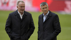 Präsident des FC Bayern: Herbert Hainer (r.)