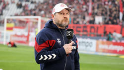 Trainer Steffen Baumgart steht beim 1. FC Köln unter Druck