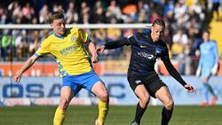 Nicht mehr Teil des Braunschweiger Kaders: Der finnische Nationalspieler Robert Ivanov (l)