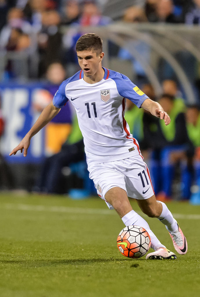 Jüngster US-Torschütze in einem WM-Qualifikationsspiel (17 Jahre, 349 Tage)