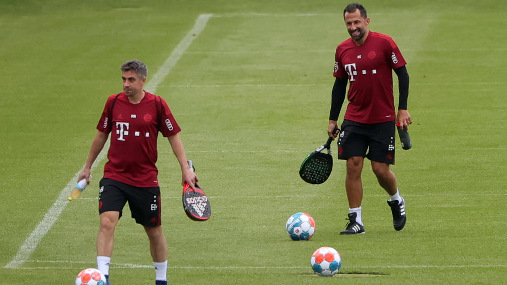 Die Transfermacher des FC Bayern, Marco Neppe (l.) und Hasan Salihamidzic, könnten Zuwachs bekommen