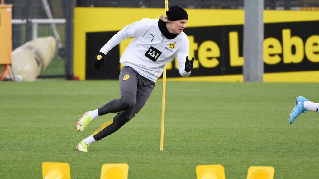 Auch der FC Barcelona würde BVB-Stürmer Erling Haaland gerne unter Vertrag nehmen