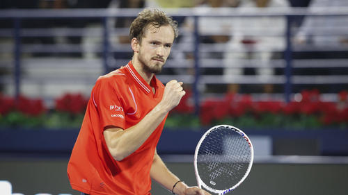 Daniil Medvedev setzte sich im Finale von Dubai deutlich durch