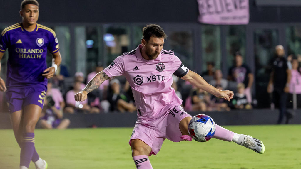 Leagues Cup » News » Orlando coach blasts ref and Messi 'circus' after