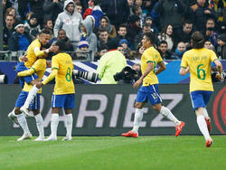 Neymar celebrando su gol ante Francia. (Foto: Getty)