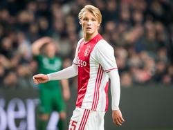 Kasper Dolberg is gefocust tijdens het duel tussen Ajax en FC Groningen in de Amsterdam ArenA. (04-12-2016)