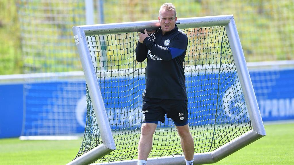 Mike Büskens übernimmt den FC Schalke 04 bis zum Saisonende Mike Büskens übernimmt den FC Schalke 04 bis zum Saisonende