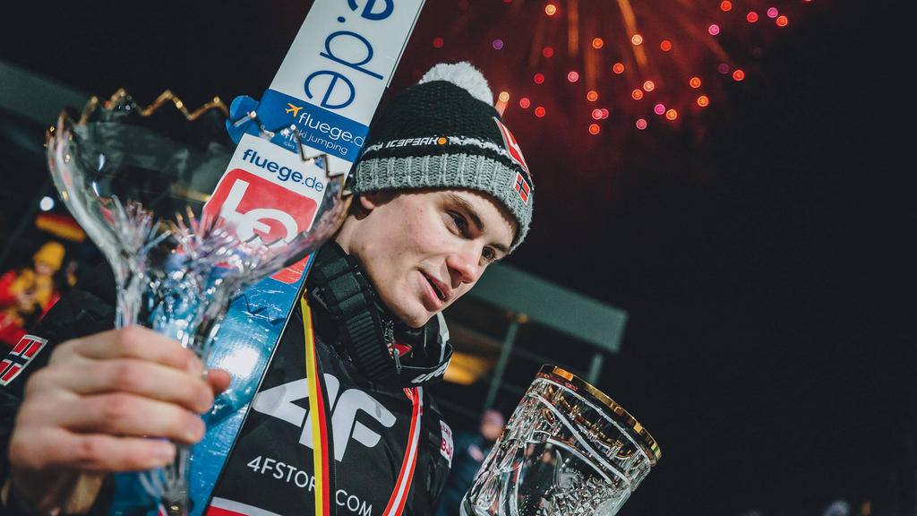 Marius Lindvik will auch nach der Tournee weiter für Furore sorgen Marius Lindvik will auch nach der Tournee weiter für Furore sorgen