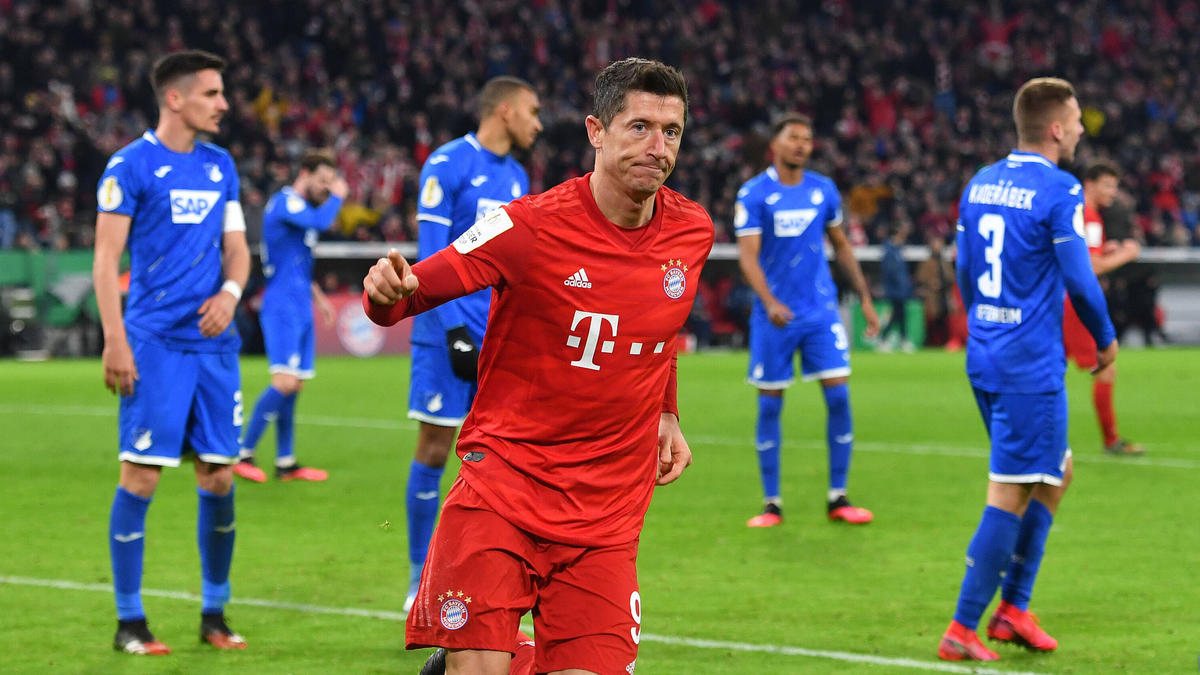 Robert Lewandowski erzielte für den FC Bayern München zwei Tore Robert Lewandowski erzielte für den FC Bayern München zwei Tore
