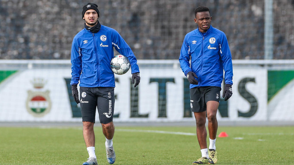 Ahmed Kutucu (l.) und Rabbi Matondo (r.) könnten den FC Schalke 04 verlassen