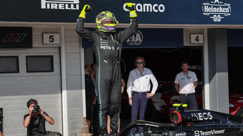 In der Formel 1 oben auf: Lewis Hamilton