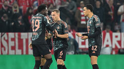 Bleibt nach Alphonso Davies (l.) und Jamal Musiala (r.) auch Joshua Kimmich langfrsitig beim FC Bayern?