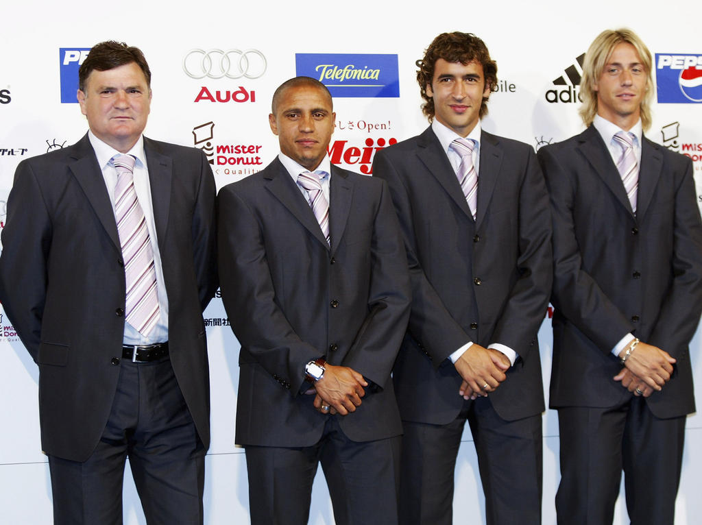 Raúl (segundo por la derecha) es embajador de la Liga de Fútbol Profesional. (Foto: Getty)
