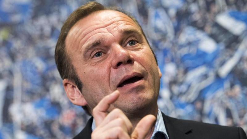 Bernd Hoffmann ist nicht mehr Vorstandschef des Hamburger SV Bernd Hoffmann ist nicht mehr Vorstandschef des Hamburger SV