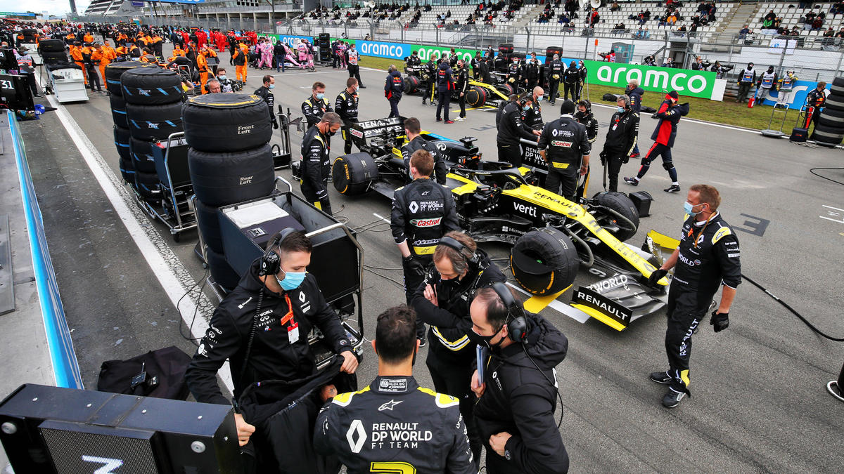Im Rahmen von Fernado Alonsos Filmtag kam es bei Renault zu Coronafällen Im Rahmen von Fernado Alonsos Filmtag kam es bei Renault zu Coronafällen