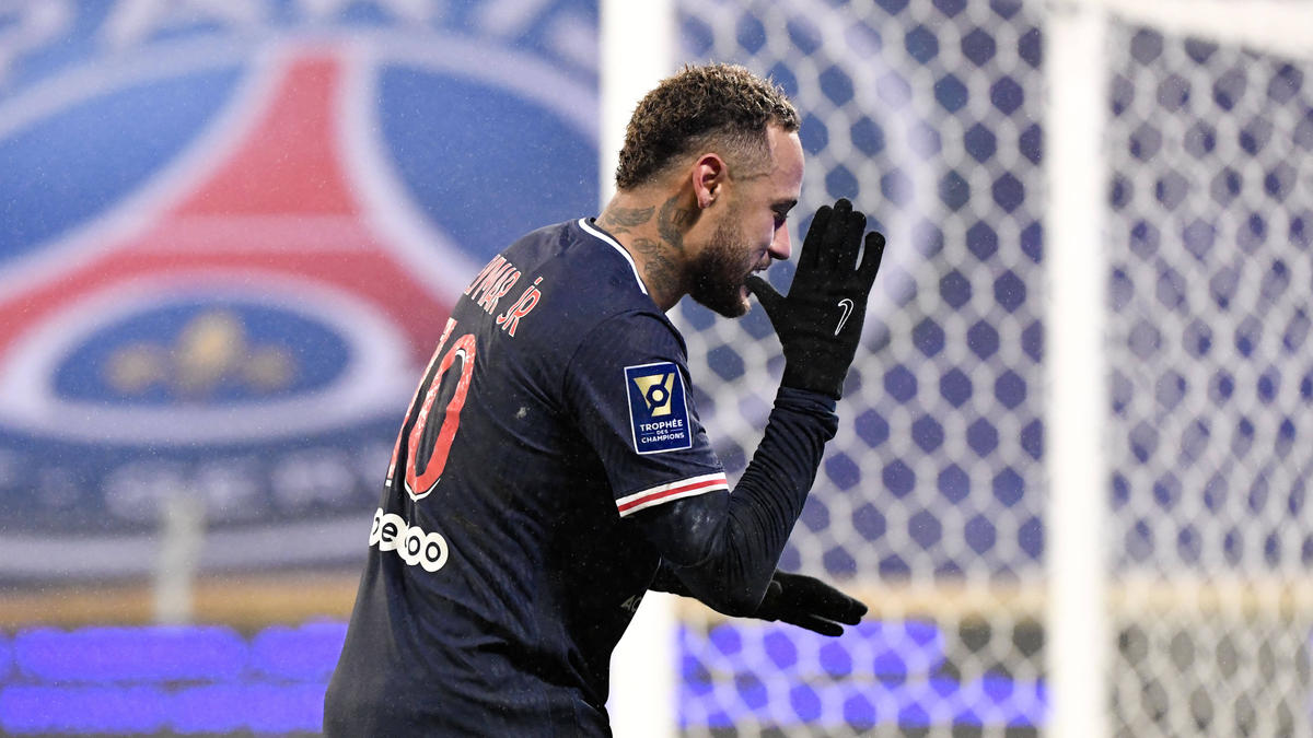 Neymar streitet sich offen mit einem Olympique-Star Neymar streitet sich offen mit einem Olympique-Star