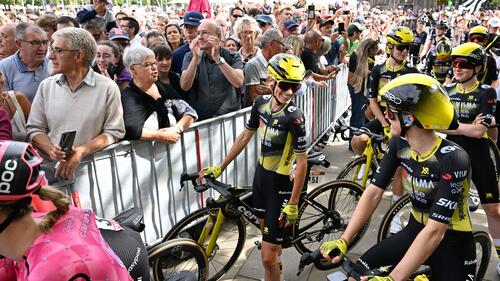 Pauline Ferrand-Prévot (M.) vor Gesamtsieg der Tour de Femmes