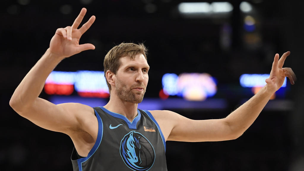 Dirk Nowitzki geht beim Dreier-Contest an den Start Dirk Nowitzki geht beim Dreier-Contest an den Start
