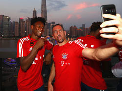David Alaba (l.) wünscht sich einen Verbleib von Franck Ribéry
