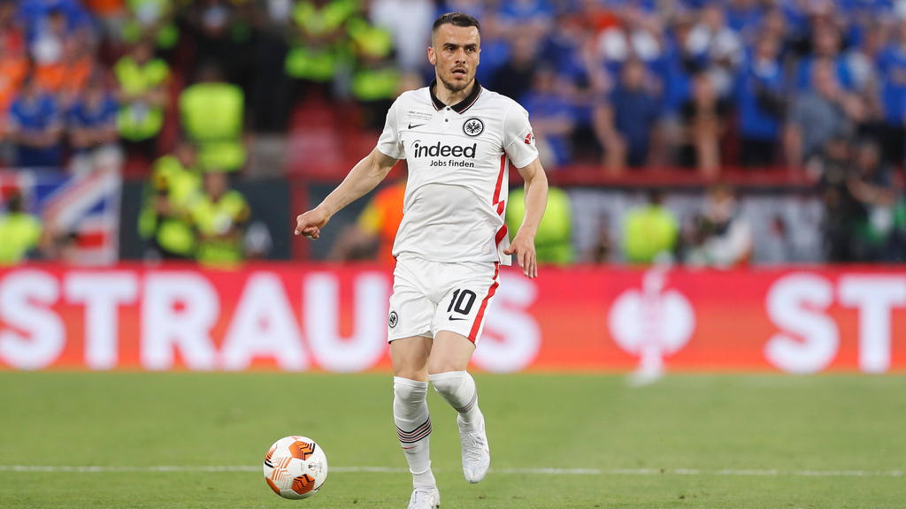Filip Kostic hat bei Eintracht Frankfurt nur noch ein Jahr Vertrag Filip Kostic hat bei Eintracht Frankfurt nur noch ein Jahr Vertrag