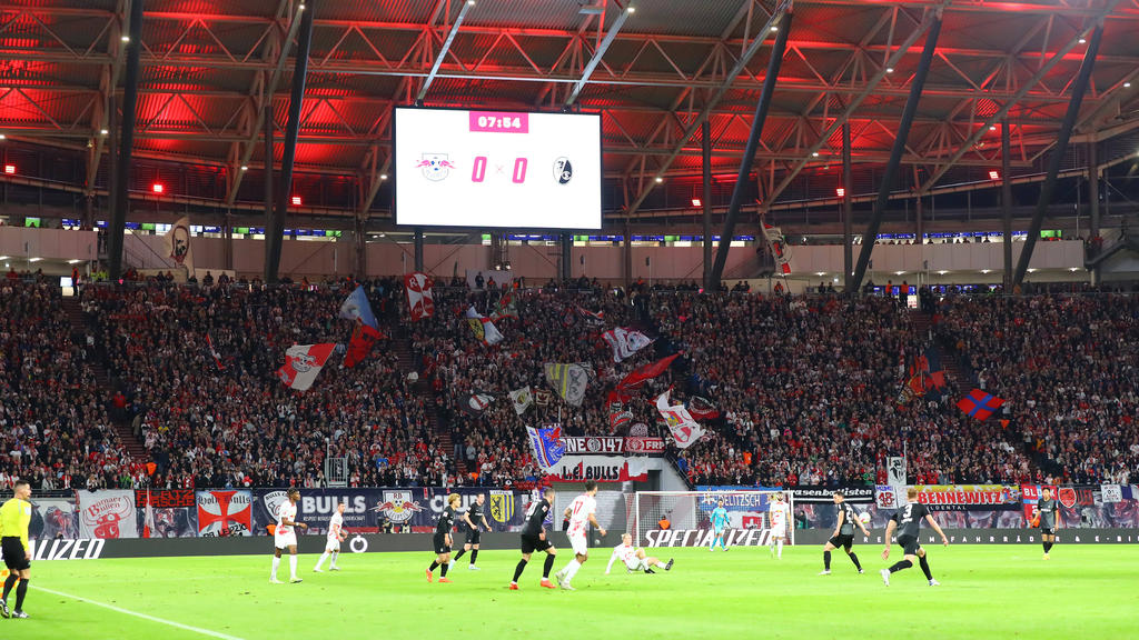 RB Leipzig spielt seit 2010 in der Red Bull Arena RB Leipzig spielt seit 2010 in der Red Bull Arena
