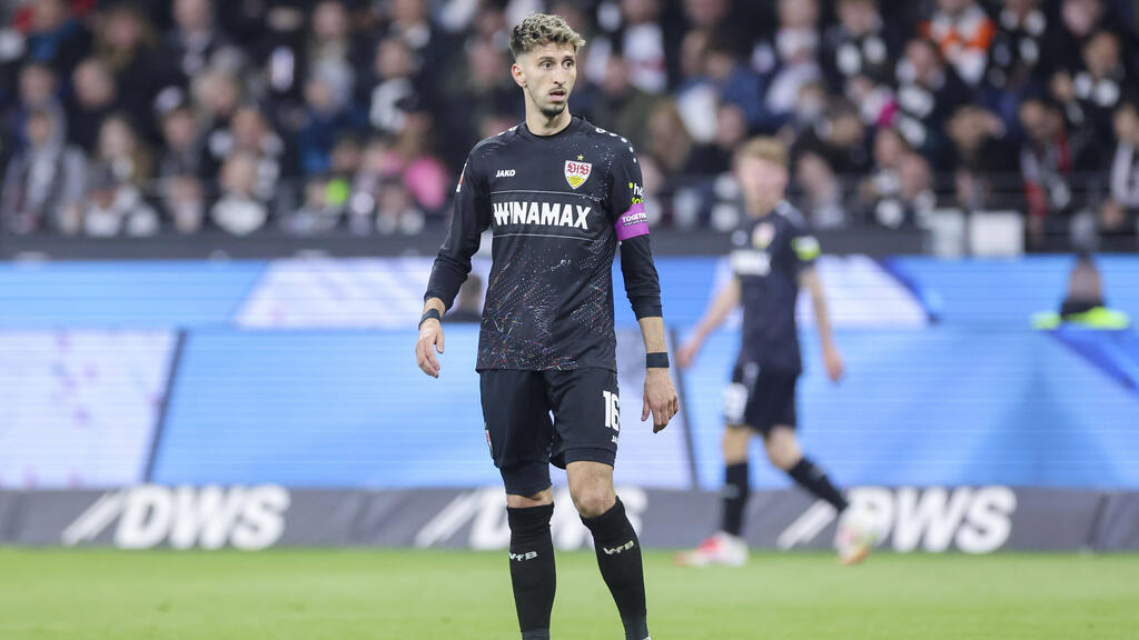 VfB-Kapitän Atakan Karazor (l.) will ins Pokal-Finale VfB-Kapitän Atakan Karazor (l.) will ins Pokal-Finale