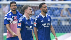 Derry Murkin (M.) wird den FC Schalke nach zwei Jahren verlassen