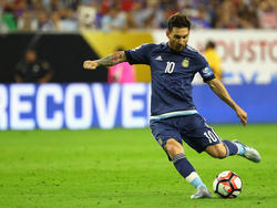 Messi opta al premio Puskás 2016 con su gol de tiro libre en la Copa América. (Foto: Getty)