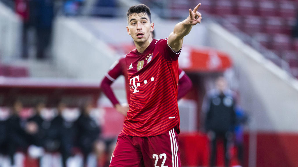 Marc Roca hat seinen Status beim FC Bayern in den vergangenen Wochen verbessert Marc Roca hat seinen Status beim FC Bayern in den vergangenen Wochen verbessert