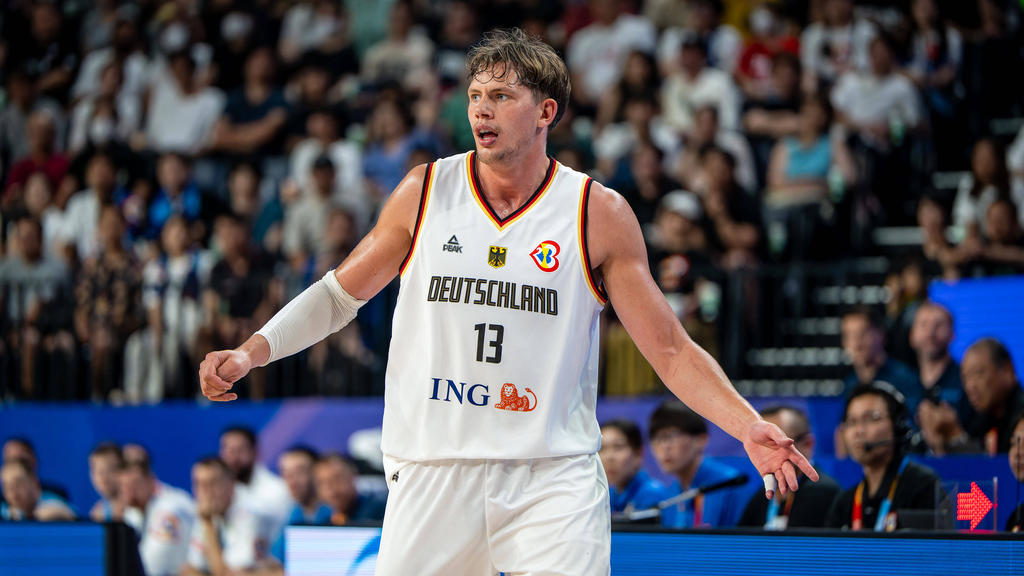Moritz Wagner spricht lieber über Basketball