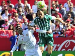 Vor dem Absprung nach Deutschland? Betis-Spieler Heiko Westermann (r.) muss sich wohl einen neuen Verein suchen