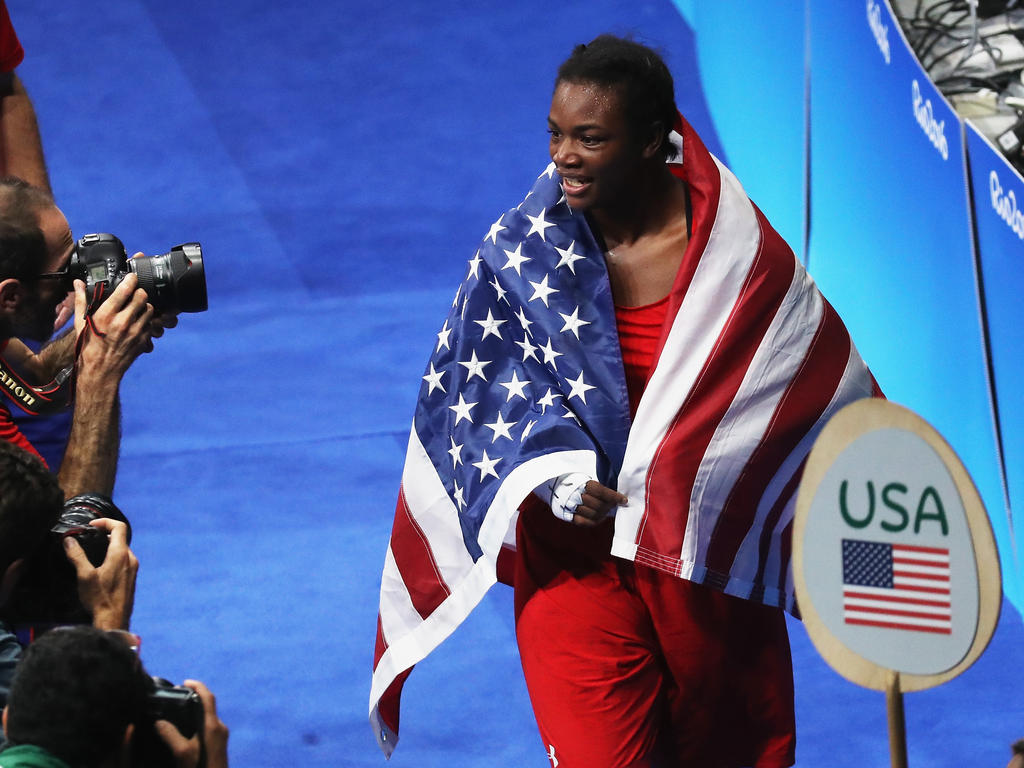 Claressa Shields sicherte sich Gold Claressa Shields sicherte sich Gold