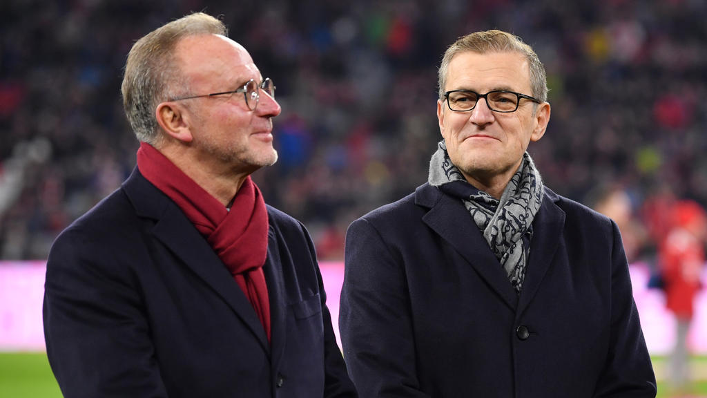 Karl-Heinz Rummenigge (l.) wünscht sich noch mehr Zuschauer bei Spielen des FC Bayern