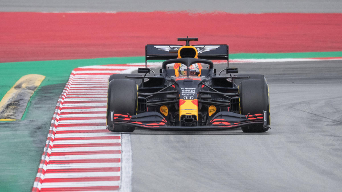 Max Verstappen setzt seine WM-Hoffnungen in den neuen RB16 Max Verstappen setzt seine WM-Hoffnungen in den neuen RB16