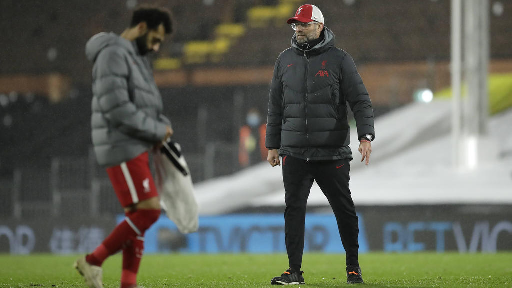 Jürgen Klopp setzt weiter auf die Dienste von Mohamed Salah (l.)