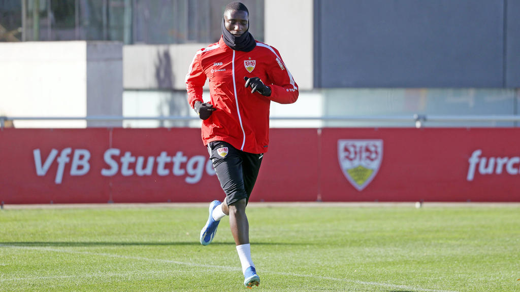 Serhou Guirassy arbeitet beim VfB Stuttgart an seiner Rückkehr Serhou Guirassy arbeitet beim VfB Stuttgart an seiner Rückkehr