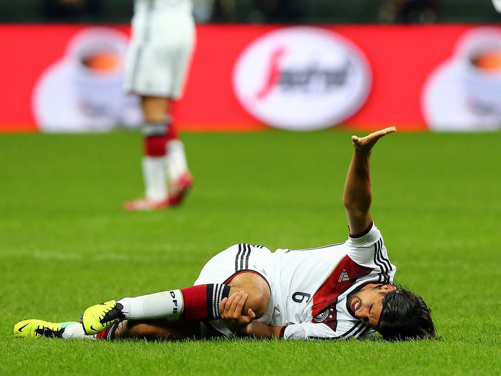 Sami Khedira musste nach der Partie gegen Italien ins Krankenhaus Sami Khedira musste nach der Partie gegen Italien ins Krankenhaus