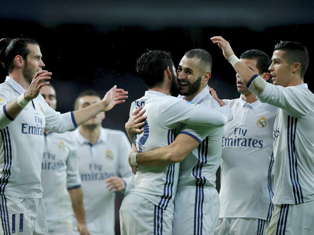 El Madrid celebrando el gol de Benzema contra el Athletic. (Foto: Getty)