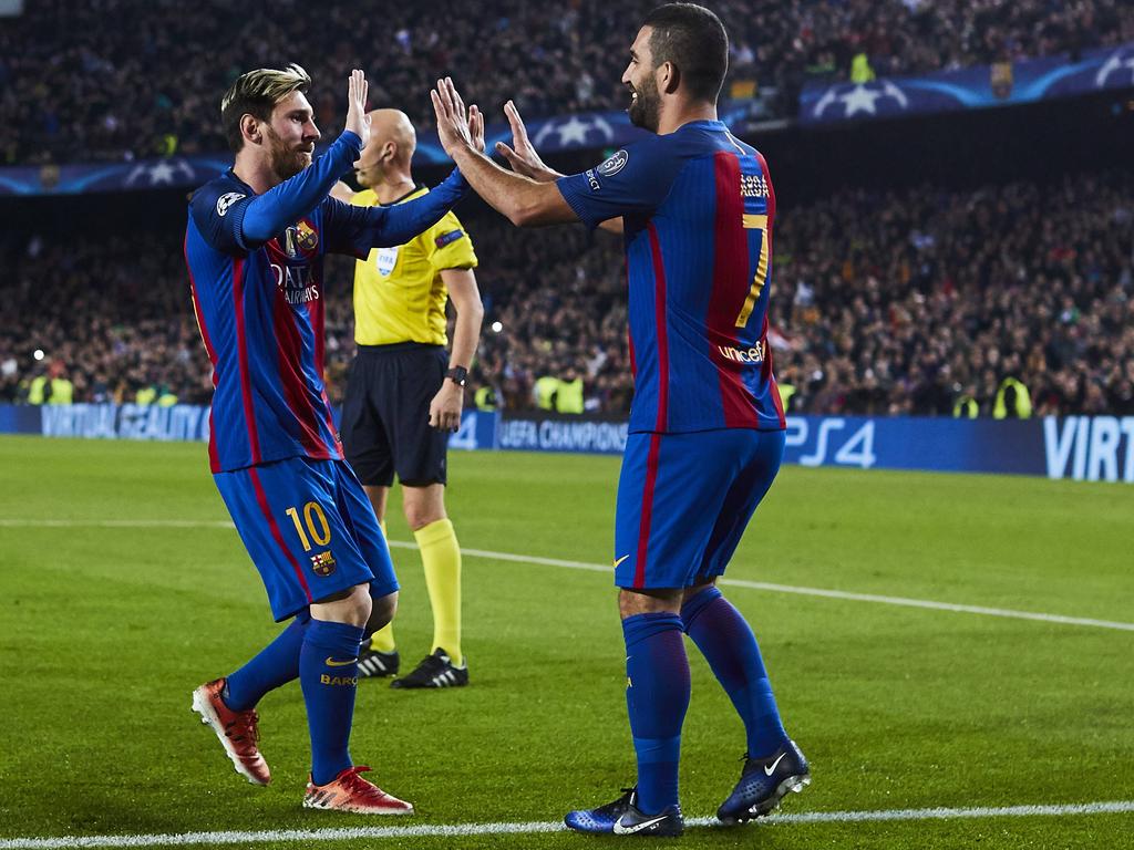 Lionel Messi y Arda Turan (dcha.) fueron los goleadores de la noche. (Foto: Imago)