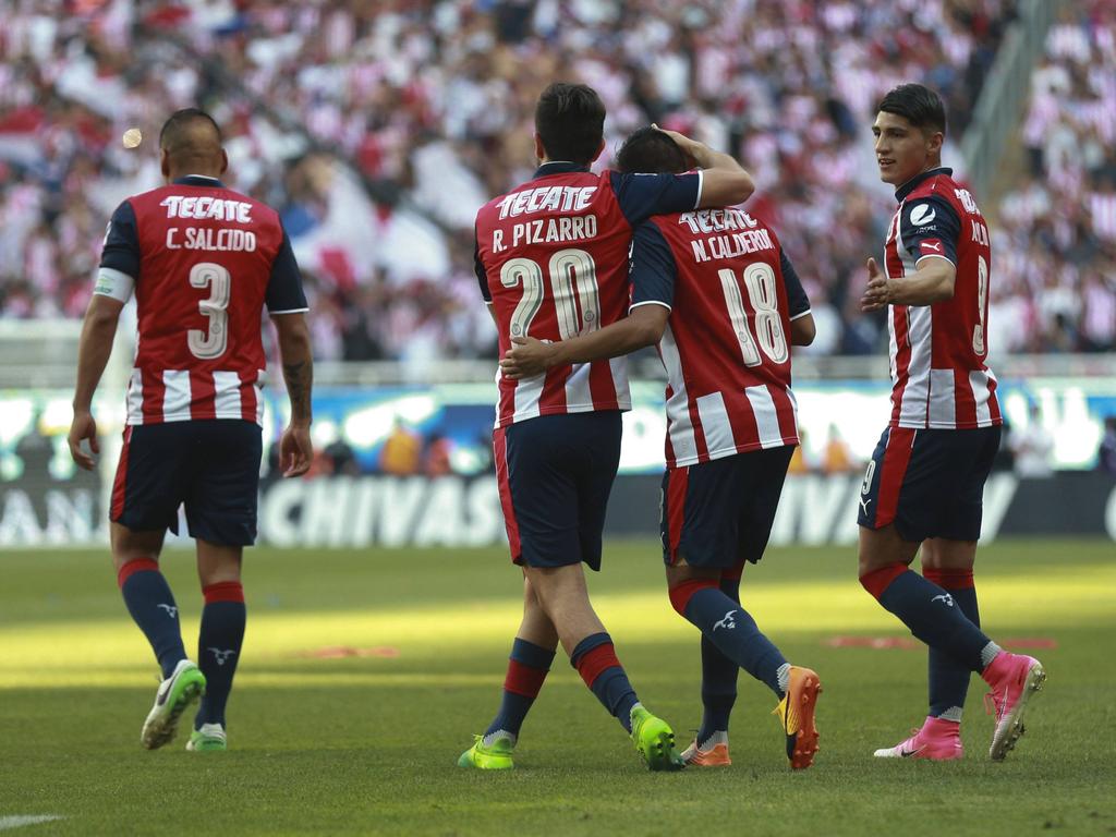 El Guadalajara celebra el gol que le dio el pase a la final de la liga azteca. (Foto: Imago)