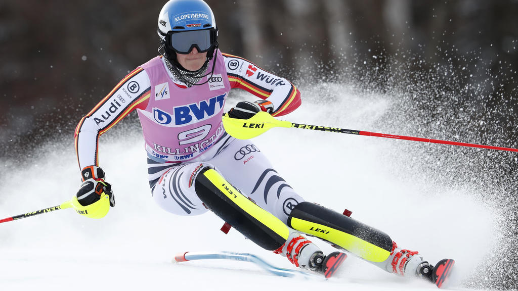 Christina Ackermann rast in Killington am Stockerl vorbei Christina Ackermann rast in Killington am Stockerl vorbei